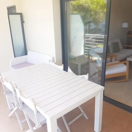 Beautiful 75m2 With View At The Beach, Pool, Parking Appartement *