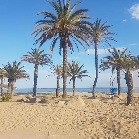 Beautiful 75m2 With View At The Beach, Pool, Parking Appartement